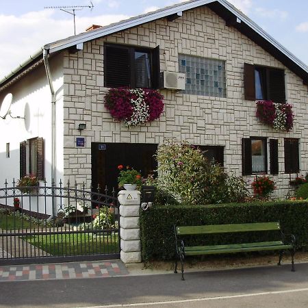 Rooms With A Parking Space Knezevi Vinogradi, Baranja - 15024 エクステリア 写真